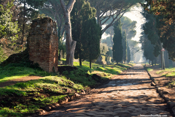 Via Appia; homeandboatitaly.com